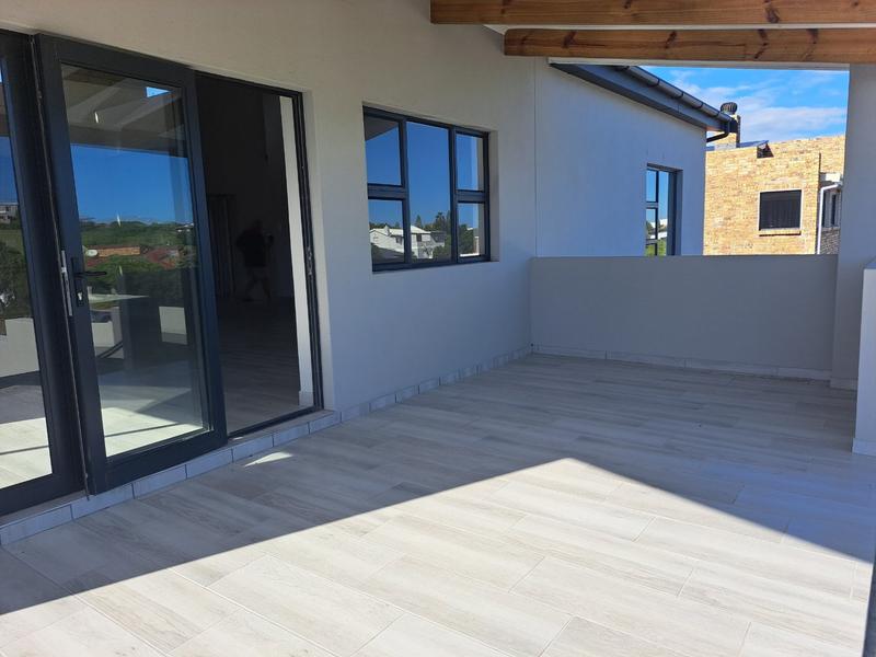 4 Bedroom Property for Sale in Pearly Beach Western Cape